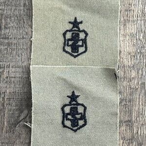 New 2-Pack Military Air Force Senior Medic Badge